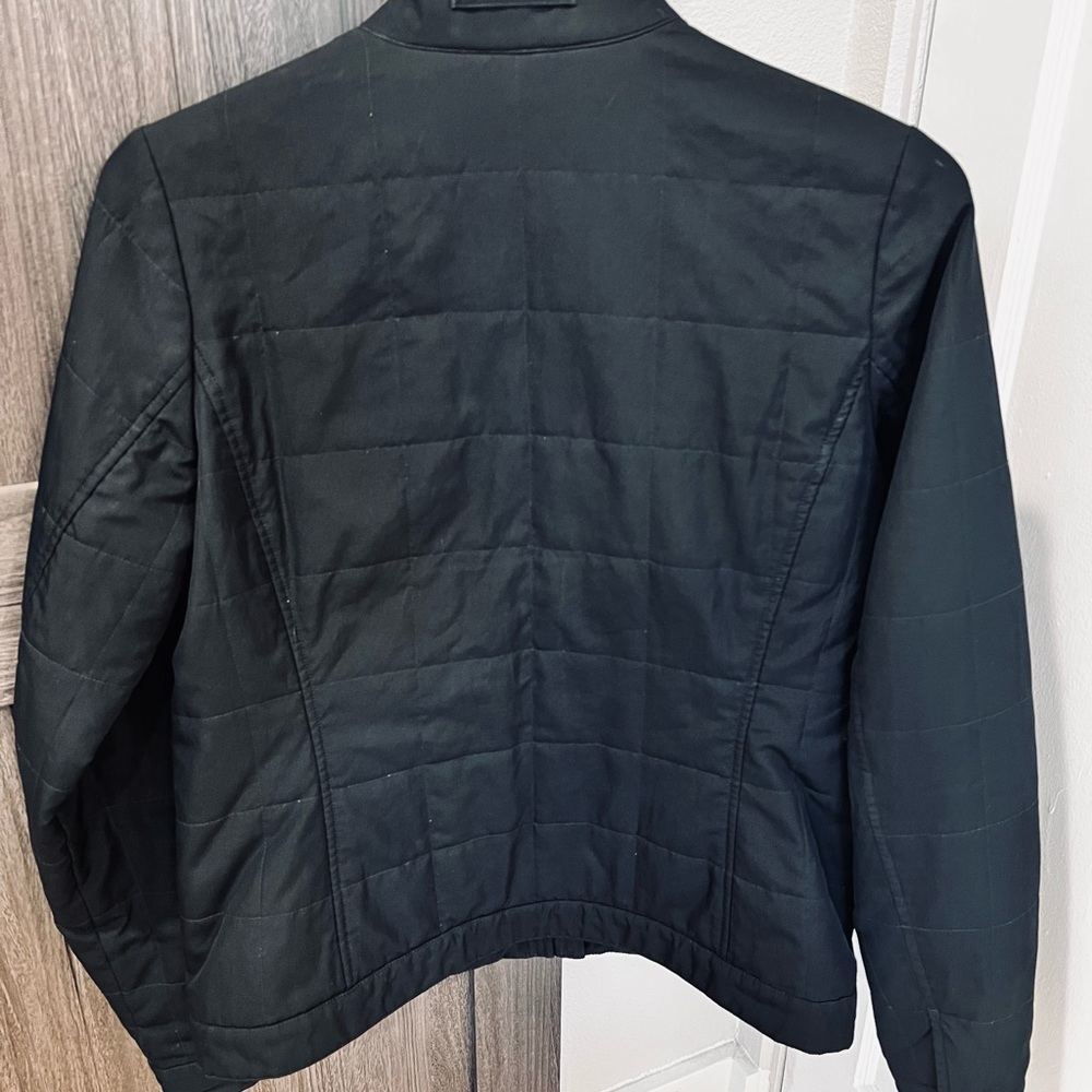Nike ACG Black Quilted Women’s M Jacket - Picture 2 of 5